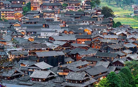 汕尾6种常见的外墙仿石漆施工工艺！